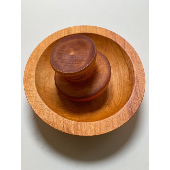 Canterburys Crack & Peel Wooden Mushroom Nutcracker - Picture 6 of 12